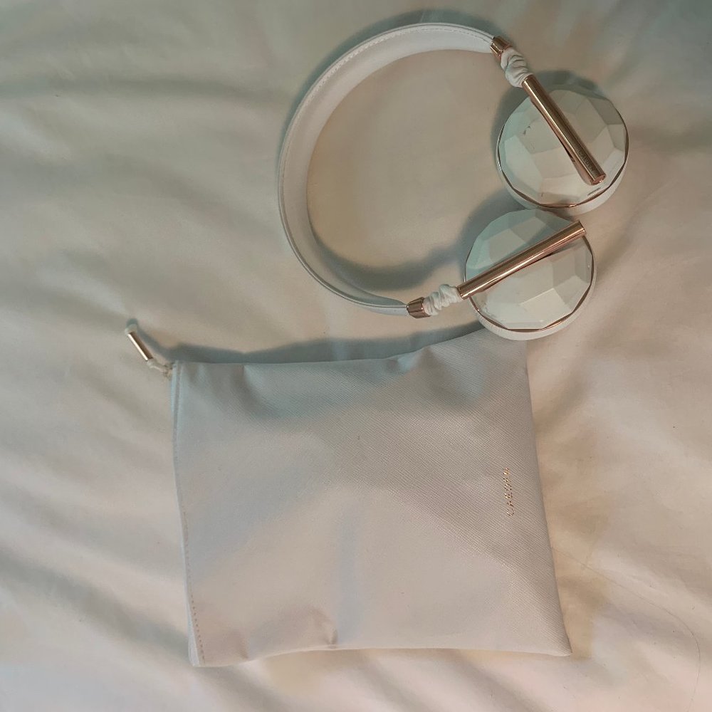 Linea Nº10  Bluetooth Wireless On Ear Headphones